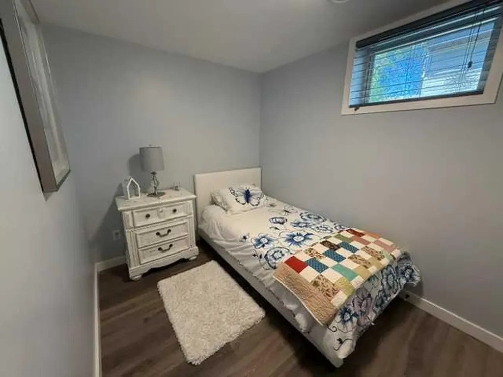 430 3 Avenue E Drumheller AB T0J 0Y4