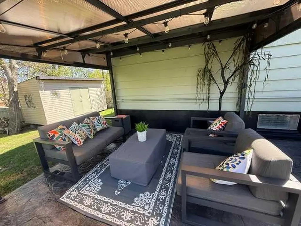 430 3 Avenue E Drumheller AB T0J 0Y4