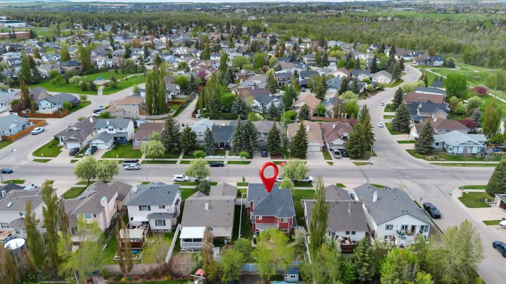 77 Cimarron Drive Okotoks AB T1S 1S6