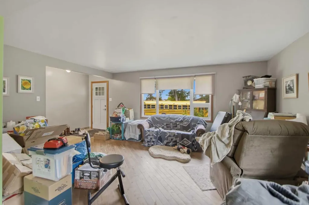 2026 - 27 Street SE Calgary AB T2B 0P7