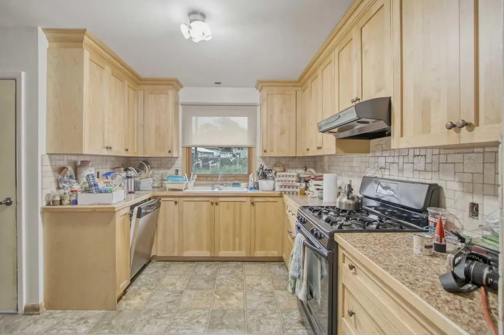 2026 - 27 Street SE Calgary AB T2B 0P7