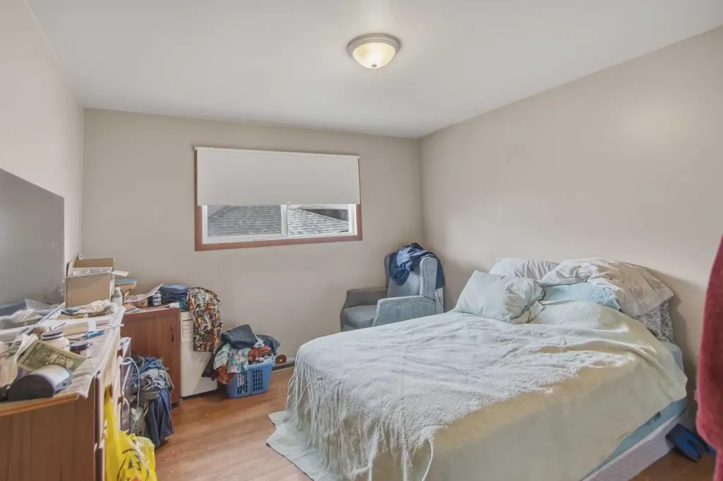 2026 - 27 Street SE Calgary AB T2B 0P7