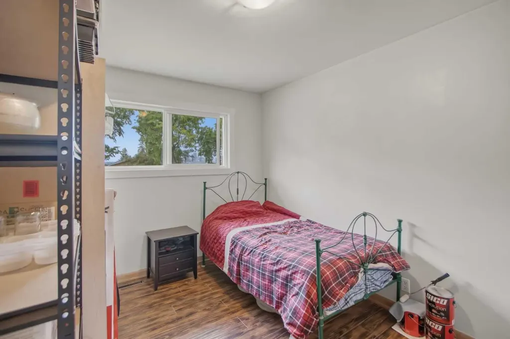 2026 - 27 Street SE Calgary AB T2B 0P7