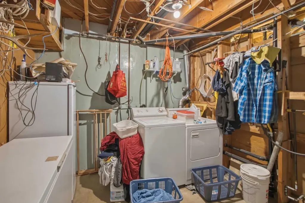 2026 - 27 Street SE Calgary AB T2B 0P7