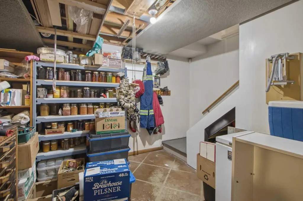 2026 - 27 Street SE Calgary AB T2B 0P7