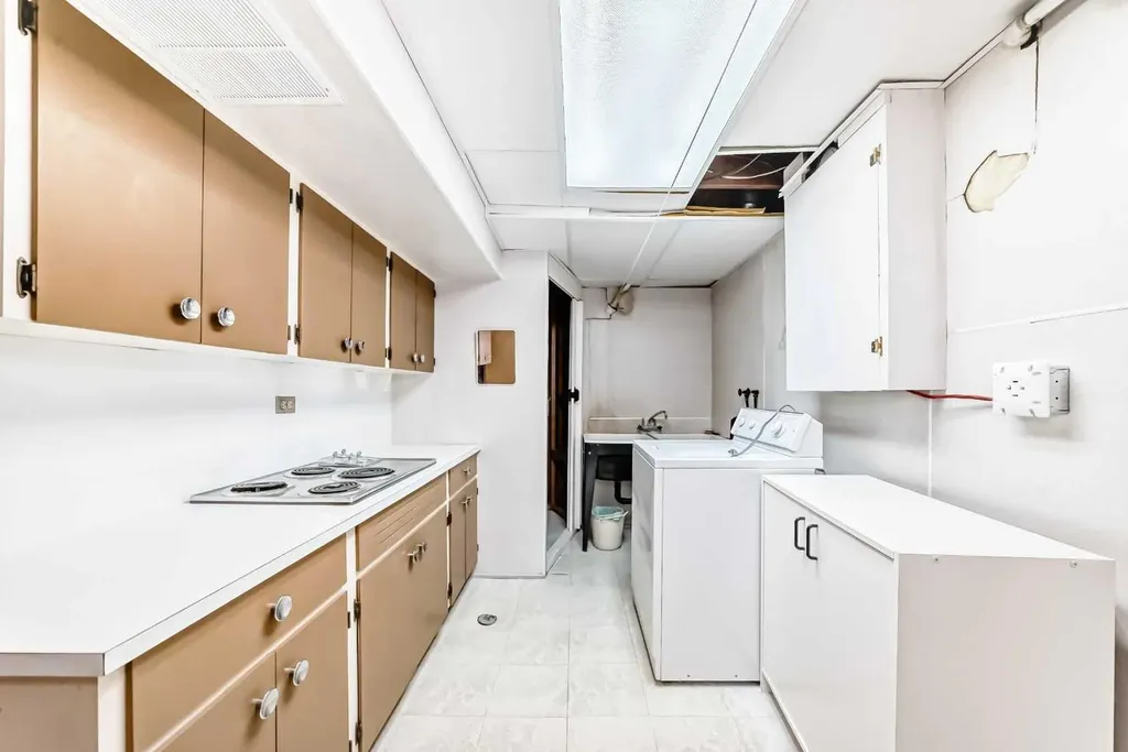 54 Fullerton Road SE Calgary AB T2H 1E5