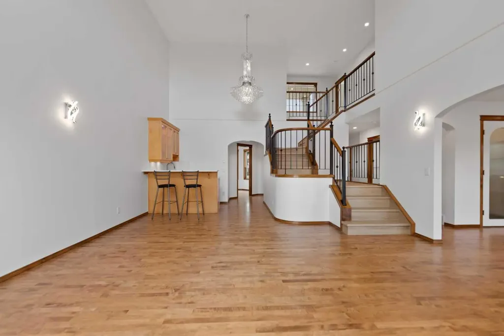 410 Long Beach Landing Chestermere AB T1X 1E6
