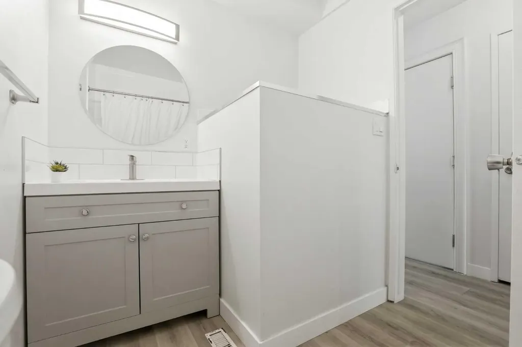 5407 Dalrymple Crescent NW Calgary AB T3A 1R2