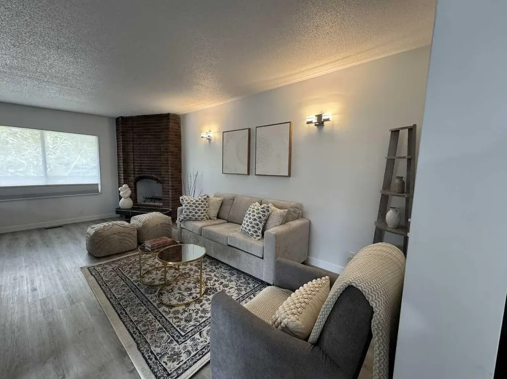 5407 Dalrymple Crescent NW Calgary AB T3A 1R2