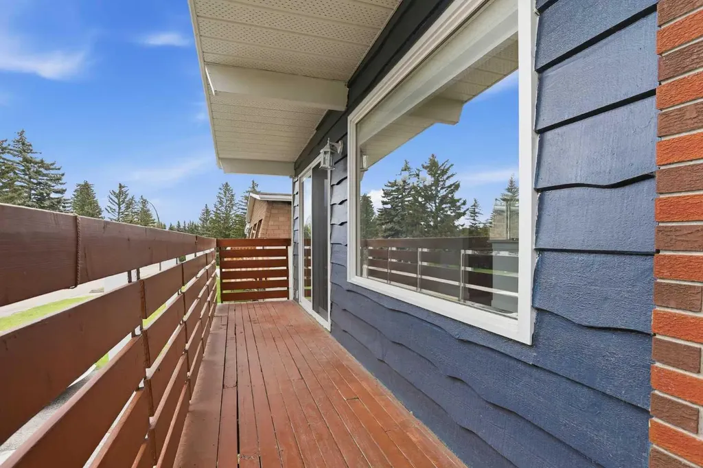 5407 Dalrymple Crescent NW Calgary AB T3A 1R2