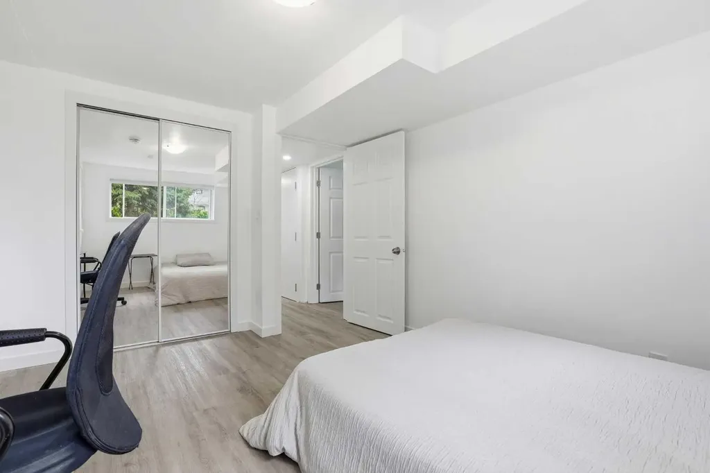 5407 Dalrymple Crescent NW Calgary AB T3A 1R2
