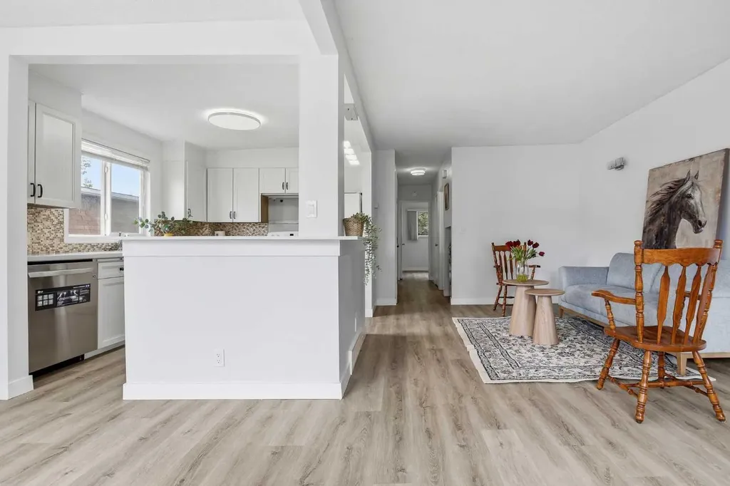 5407 Dalrymple Crescent NW Calgary AB T3A 1R2