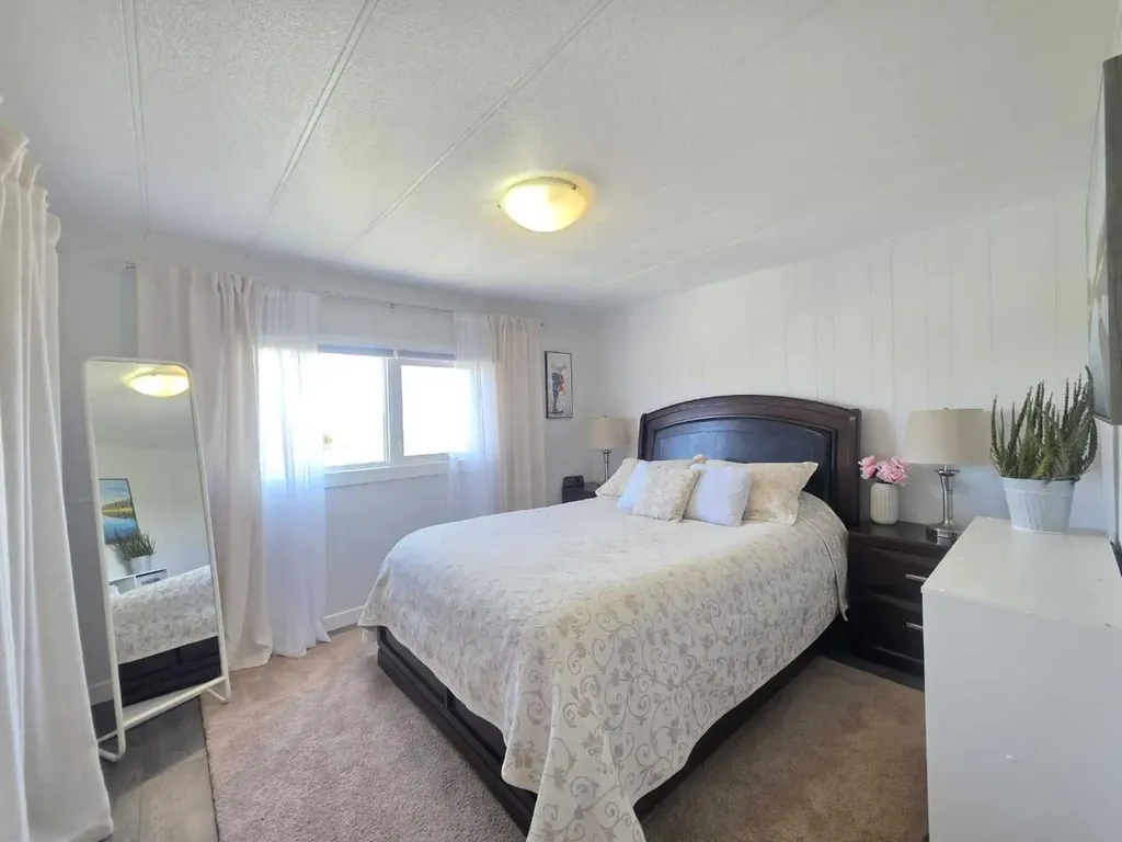 454004 Range Road 65 Rural Wainwright No. 61 M.d. Of AB T9W 0B8