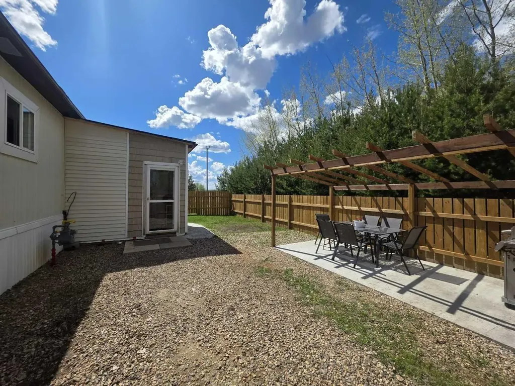 454004 Range Road 65 Rural Wainwright No. 61 M.d. Of AB T9W 0B8