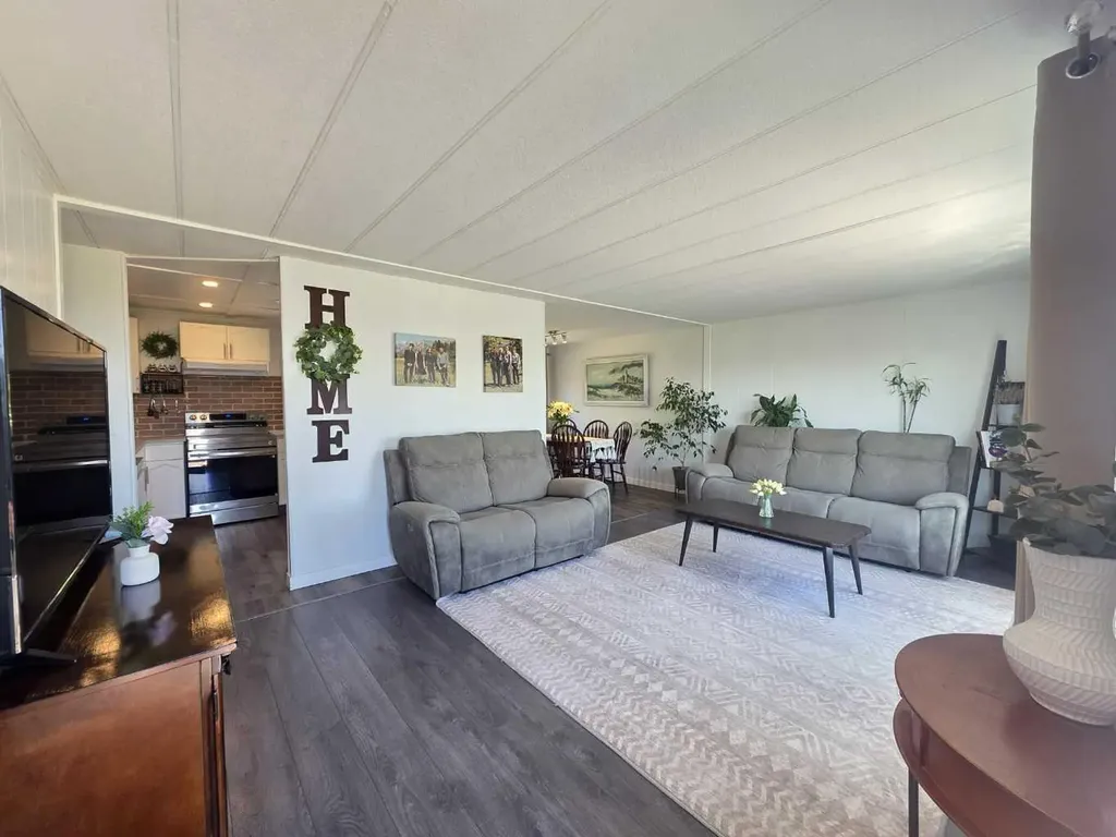 454004 Range Road 65 Rural Wainwright No. 61 M.d. Of AB T9W 0B8