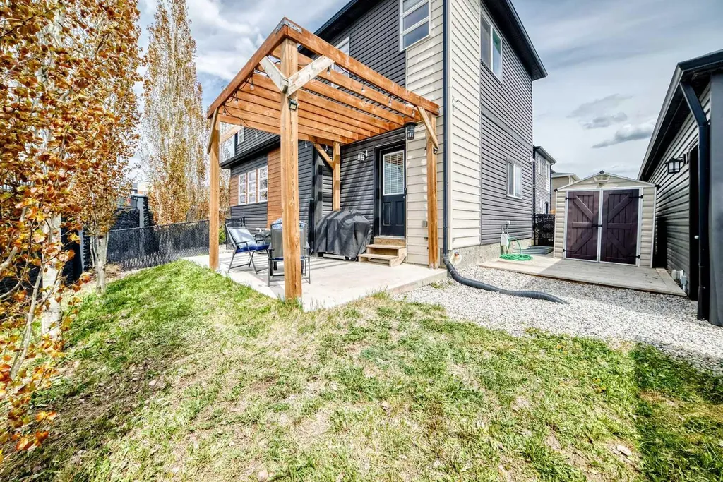 301 Midtown Gate SW Airdrie AB T4B 4C9