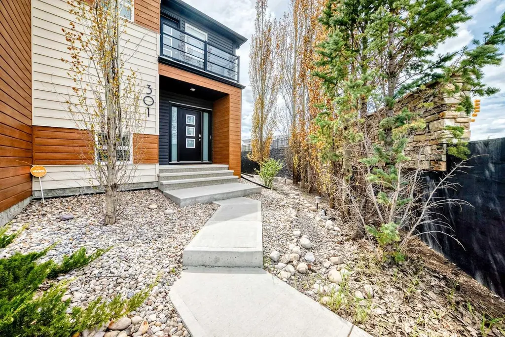 301 Midtown Gate SW Airdrie AB T4B 4C9