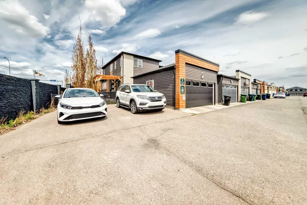 301 Midtown Gate SW Airdrie AB T4B 4C9