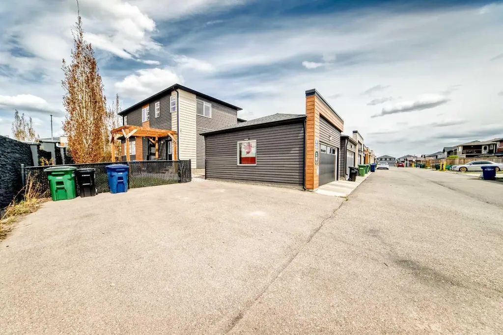 301 Midtown Gate SW Airdrie AB T4B 4C9