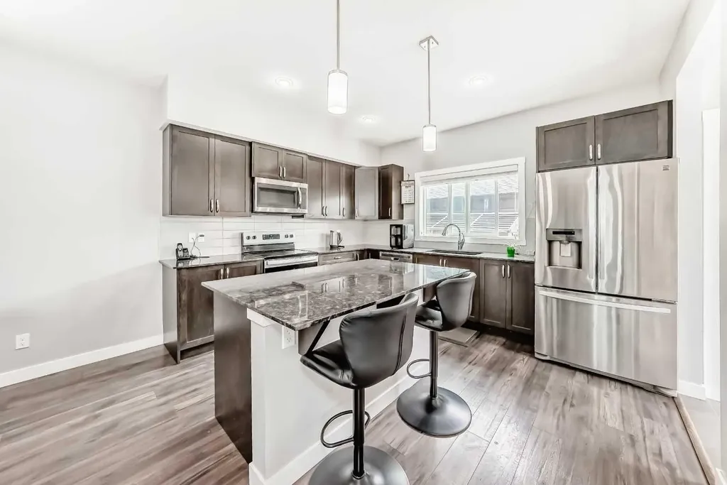 301 Midtown Gate SW Airdrie AB T4B 4C9