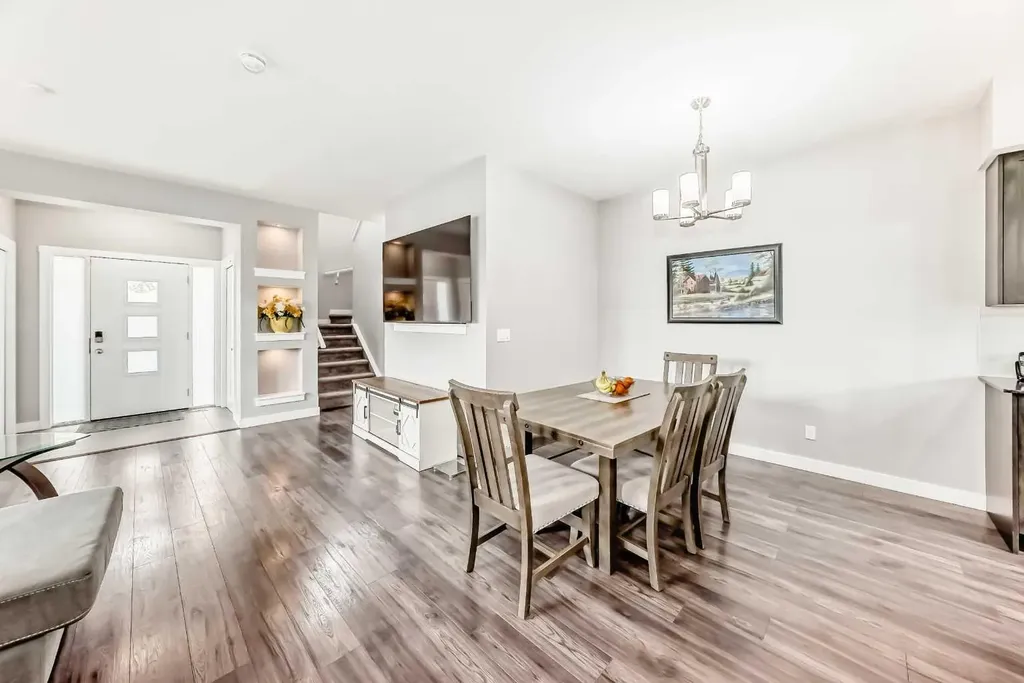 301 Midtown Gate SW Airdrie AB T4B 4C9