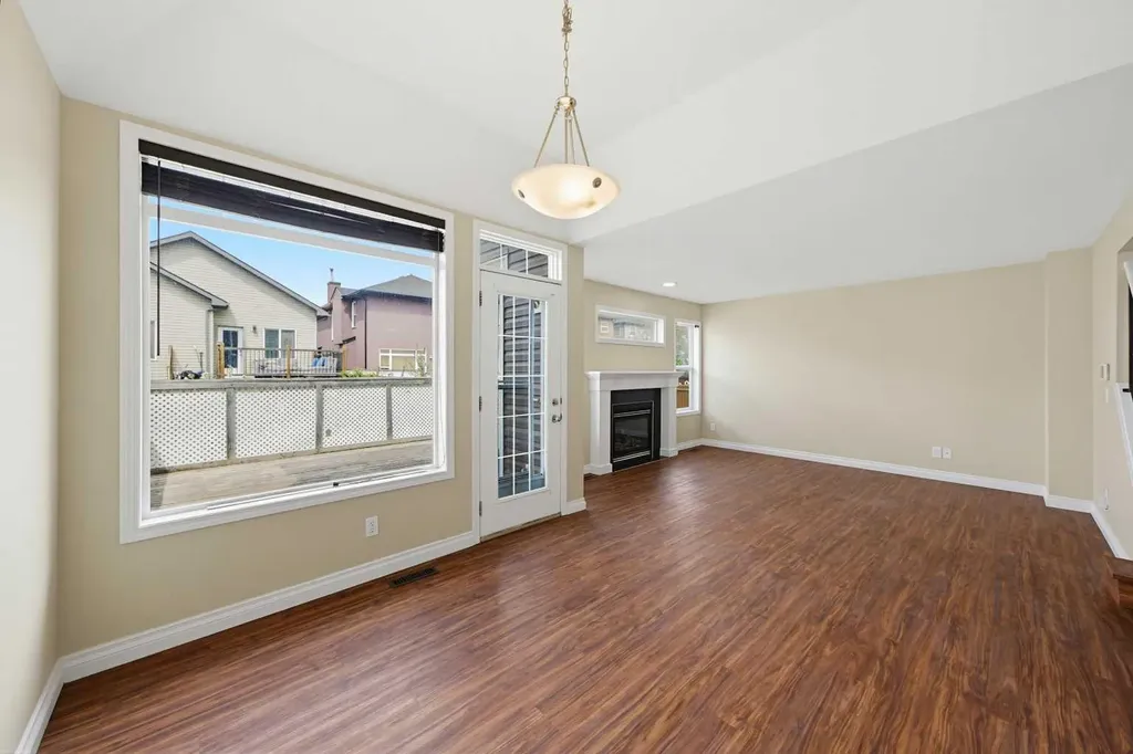 133 Saddlecrest Green NE Calgary AB T3J 5N6