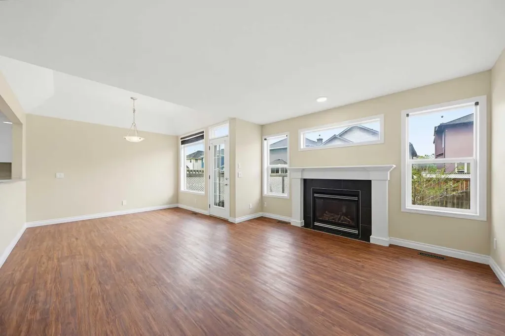 133 Saddlecrest Green NE Calgary AB T3J 5N6