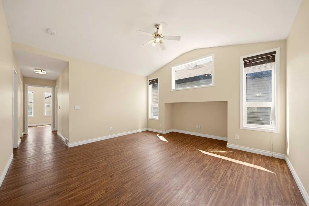 133 Saddlecrest Green NE Calgary AB T3J 5N6