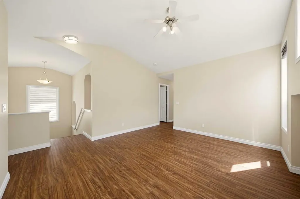 133 Saddlecrest Green NE Calgary AB T3J 5N6