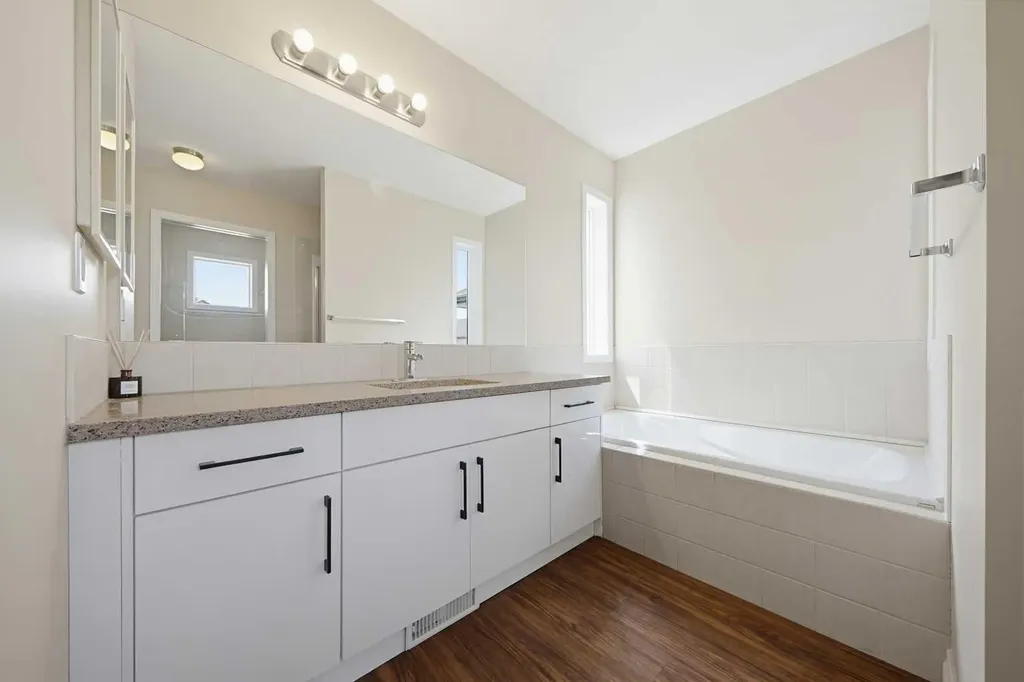 133 Saddlecrest Green NE Calgary AB T3J 5N6