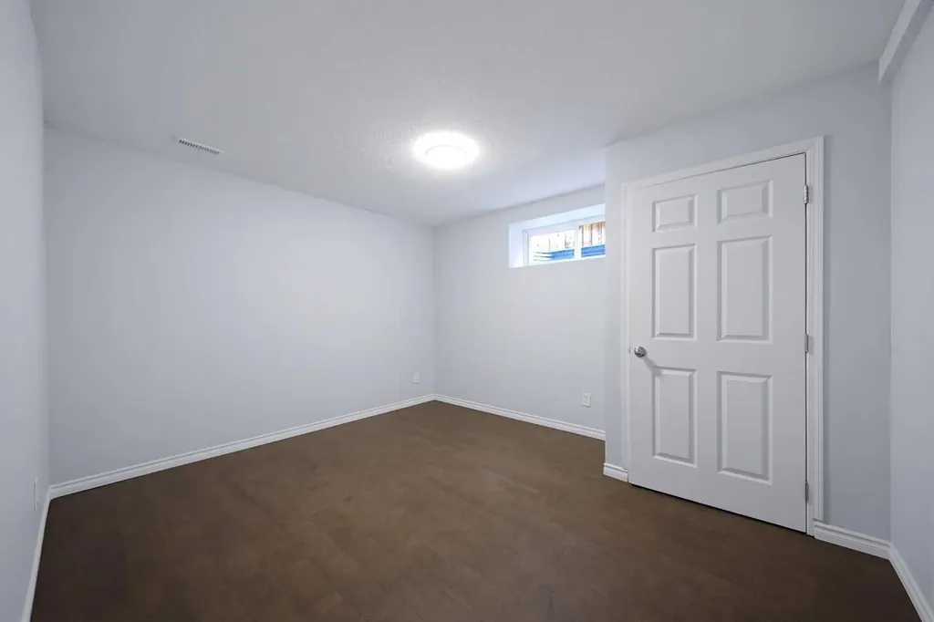 133 Saddlecrest Green NE Calgary AB T3J 5N6
