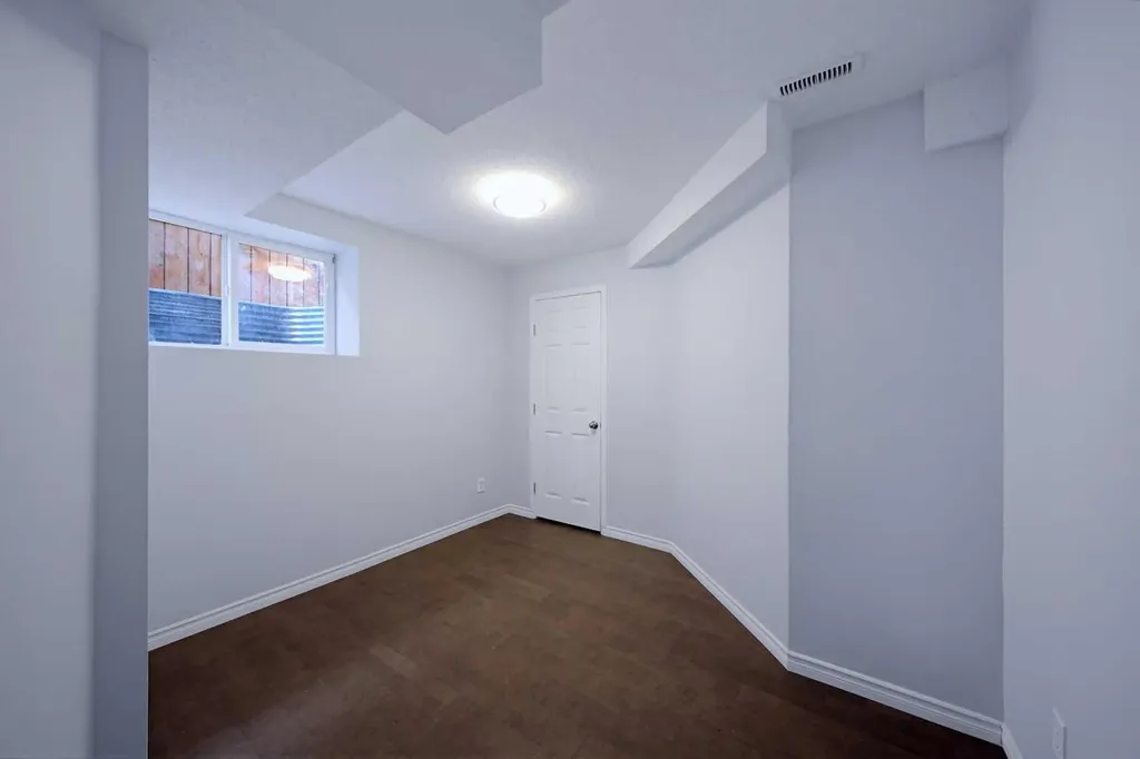 133 Saddlecrest Green NE Calgary AB T3J 5N6