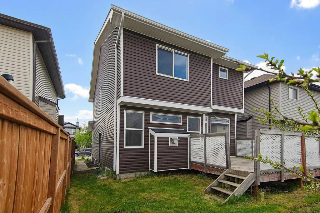 133 Saddlecrest Green NE Calgary AB T3J 5N6