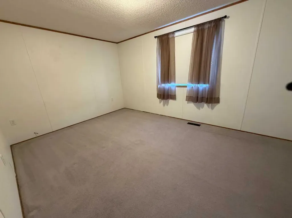 4612 59 Street Rocky Mountain House AB T4T 1N9