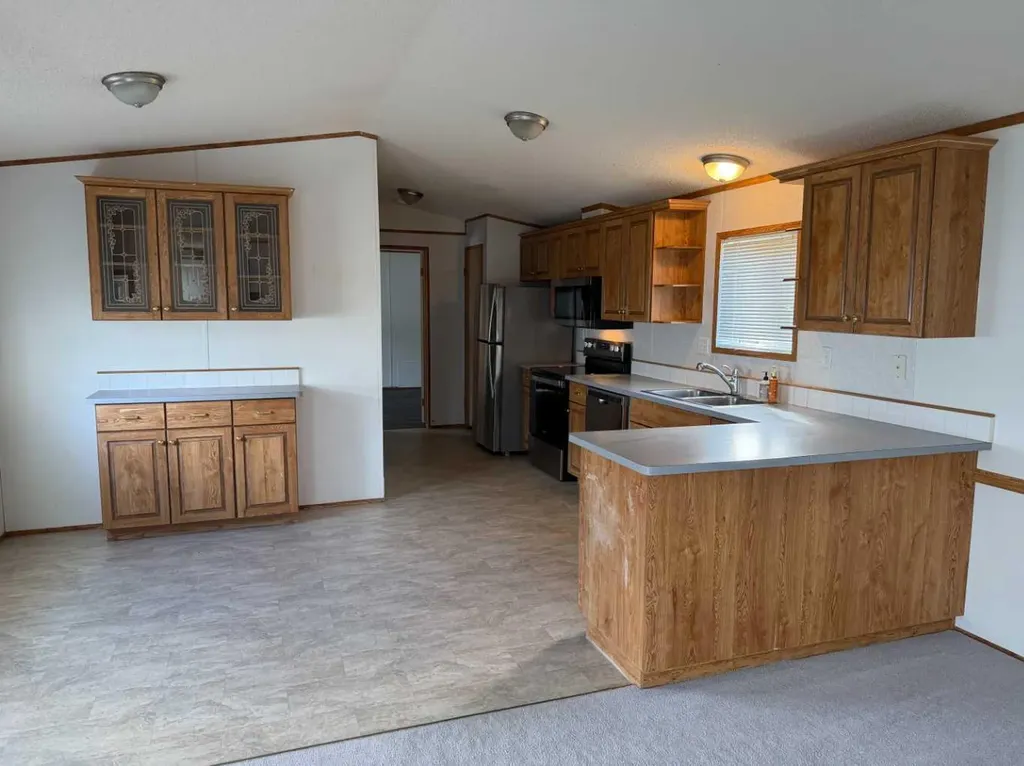 4612 59 Street Rocky Mountain House AB T4T 1N9
