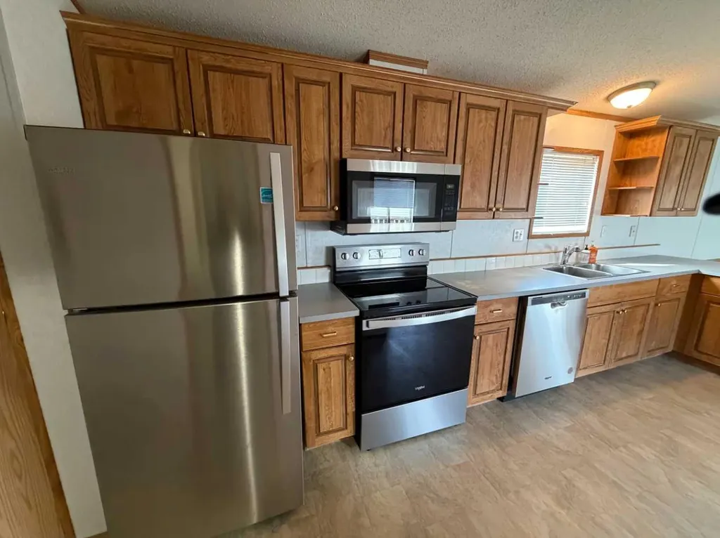 4612 59 Street Rocky Mountain House AB T4T 1N9