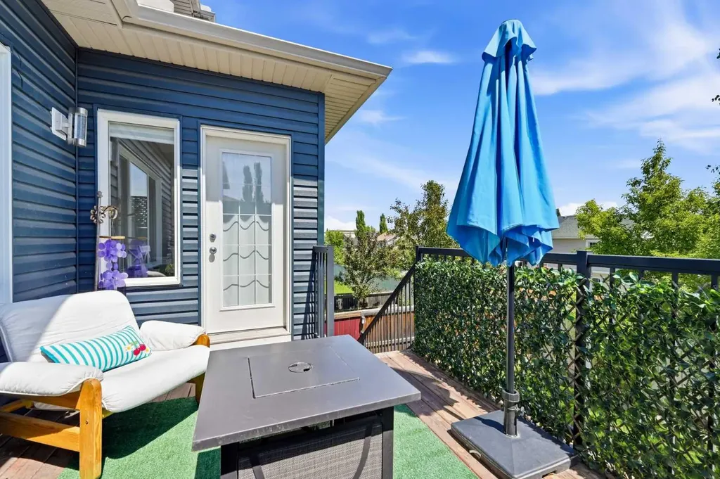 142 Bridlerange Place SW Calgary AB T2Y 0K8