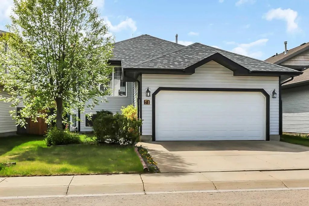 71 Lang Close Red Deer AB T4R2A3