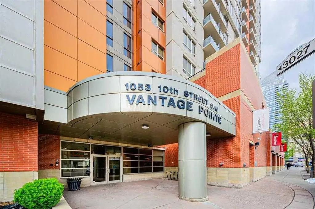 1053 10 Street SW Calgary AB T2R 1S6