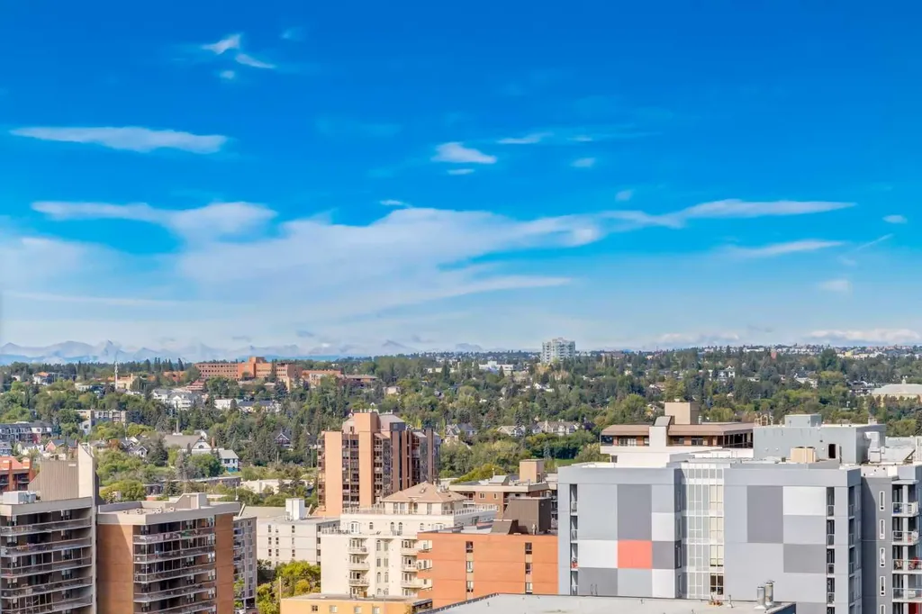 1053 10 Street SW Calgary AB T2R 1S6