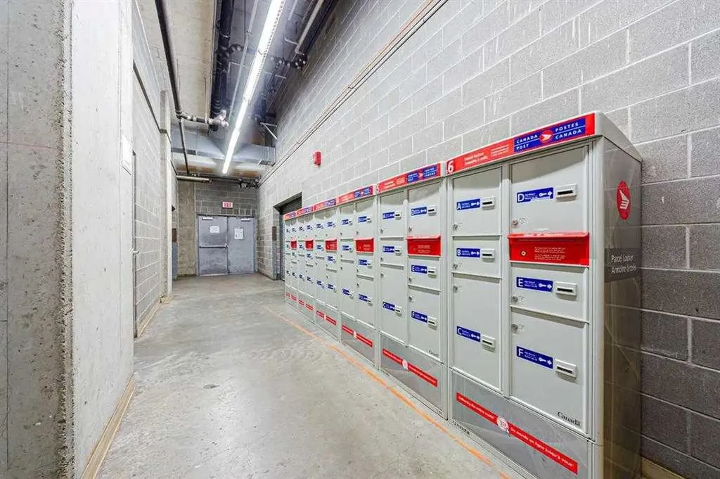 1053 10 Street SW Calgary AB T2R 1S6