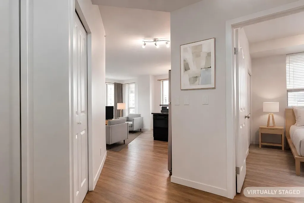 1053 10 Street SW Calgary AB T2R 1S6