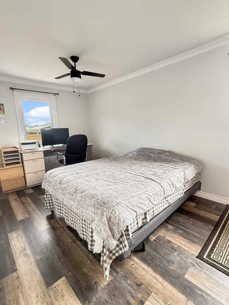 5302 50 Avenue Mayerthorpe AB T0E 1N0