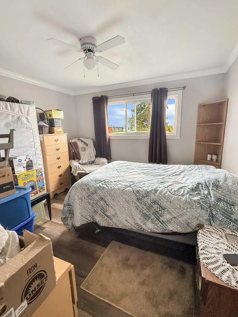 5302 50 Avenue Mayerthorpe AB T0E 1N0