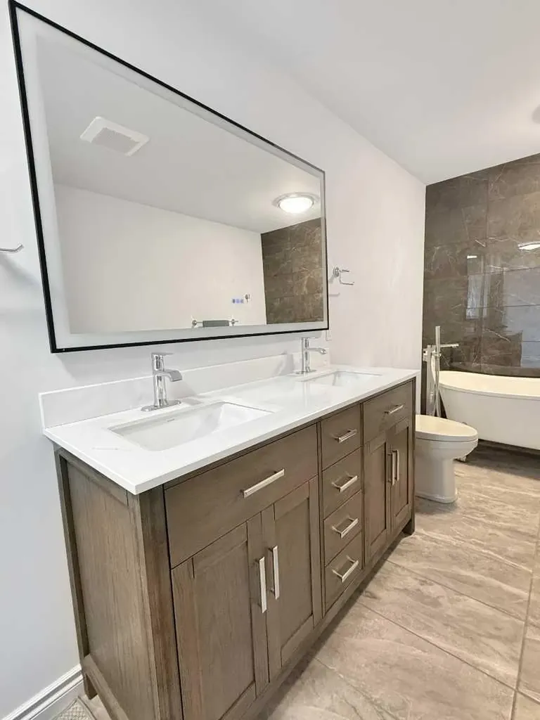 5302 50 Avenue Mayerthorpe AB T0E 1N0