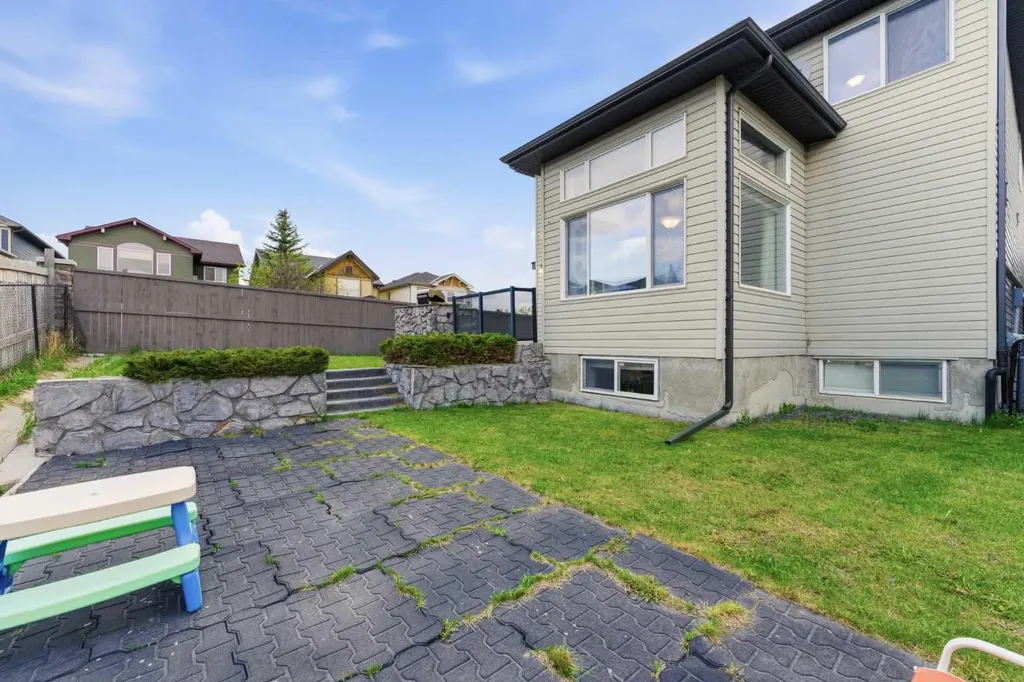 225 Panamount Road Calgary AB T3K 0H9