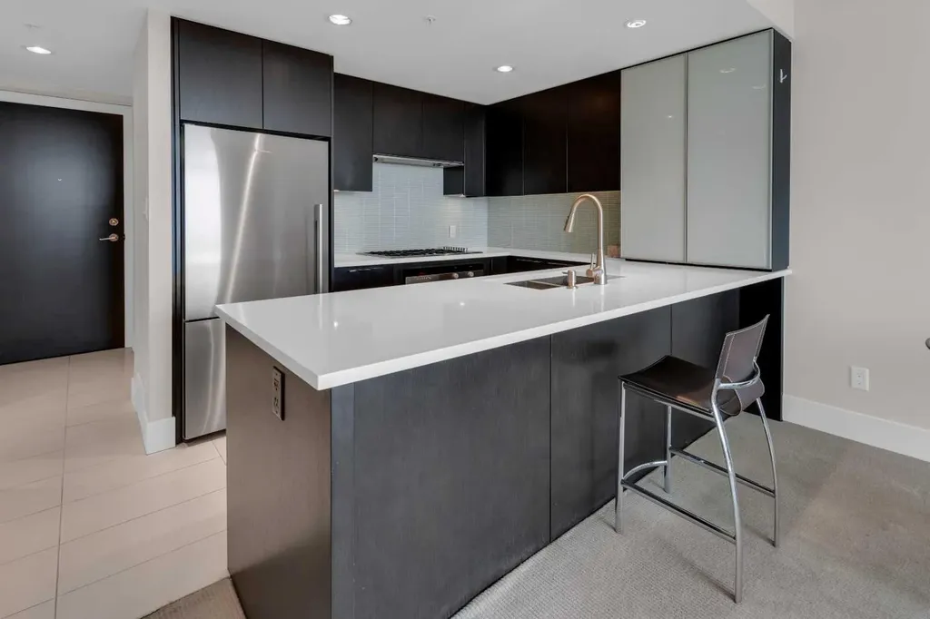 1111 10 Street SW Calgary AB T2R1E3