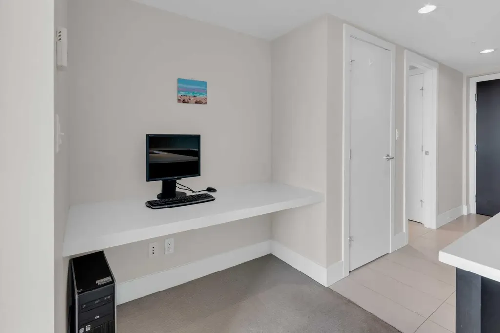 1111 10 Street SW Calgary AB T2R1E3