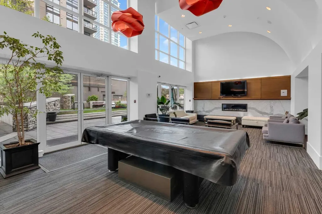 1111 10 Street SW Calgary AB T2R1E3