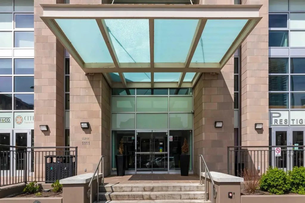1111 10 Street SW Calgary AB T2R1E3